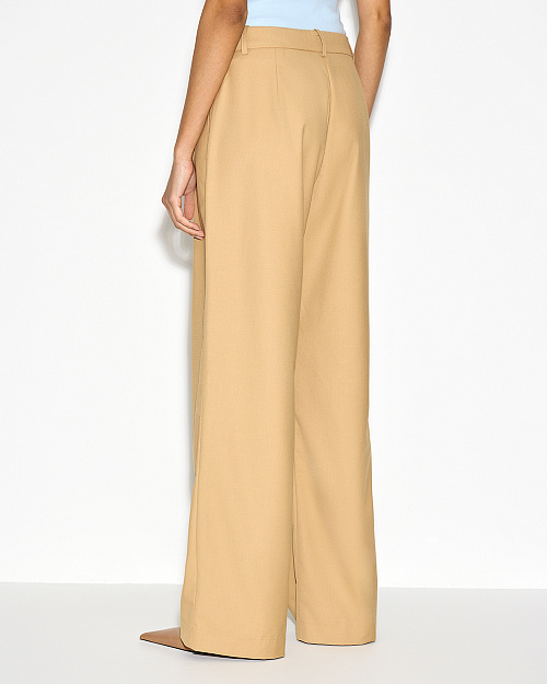 Прямые брюки c защипами, светло-бежевый