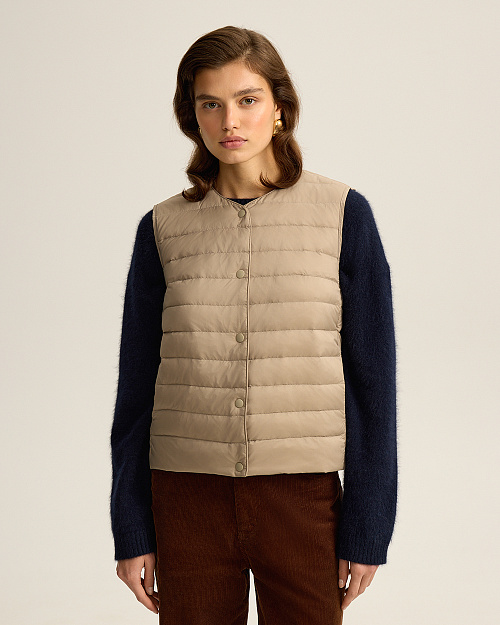 Стеганый жилет с натуральным наполнителем из пуха и пера, бежевый