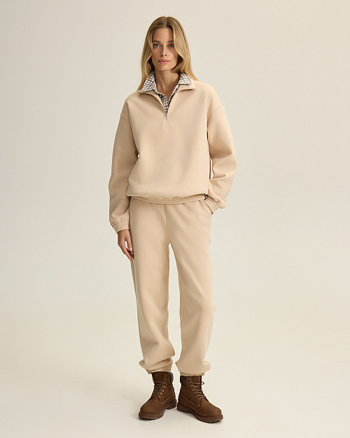 Свитшот с воротом на молнии, молочный